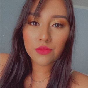 Meet your Posher, Alejandra